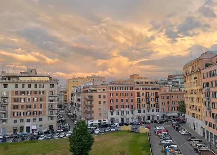 Sunrise House - San Giovanni Roma